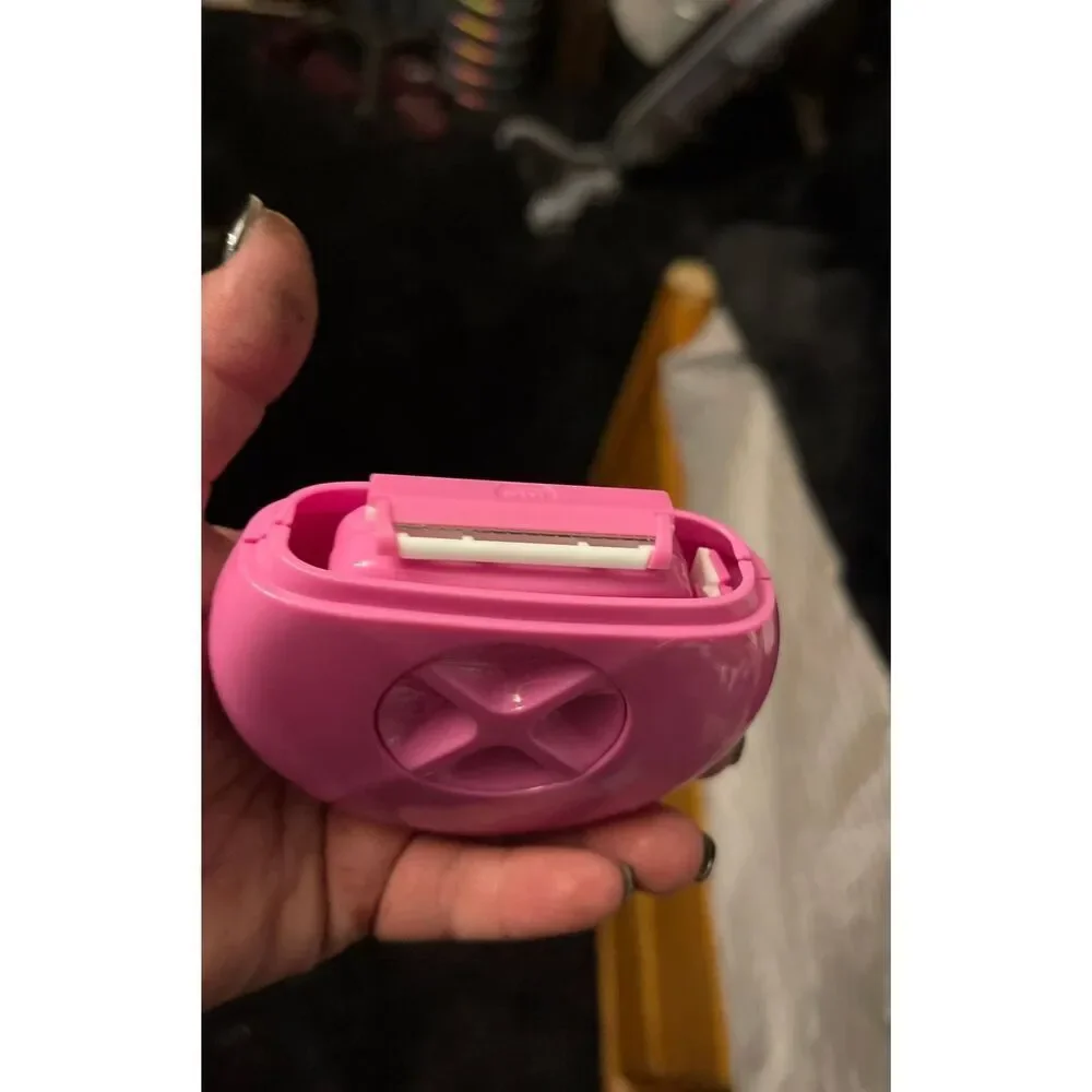 Sphynx All-in-One Women's Portable travel purse gym bag Razor& refill